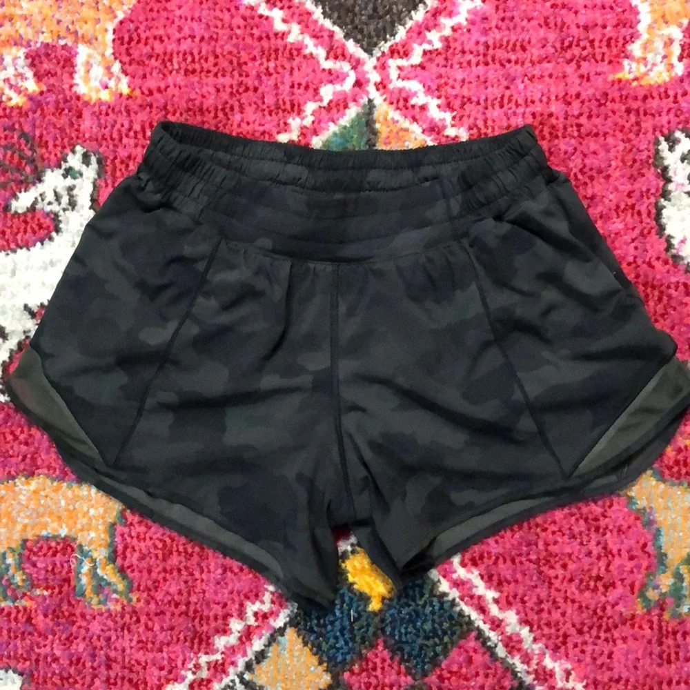 Lululemon Hotty Hot high-rise lined short - 8 - Picture 1 of 7